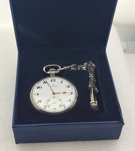 Zenith vintage teräsmalli