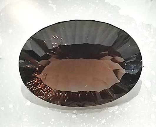 savukvartsi Burmasta, erikoinen hionta  29mm / 44 ct ovaali