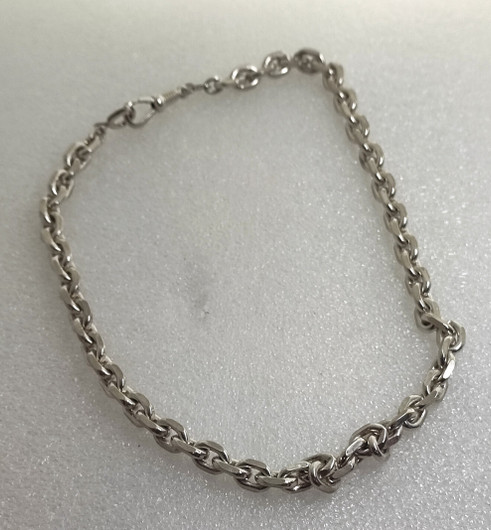 hopeinen panssari kaulaketju