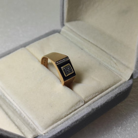 Vintage diamond gold ring  