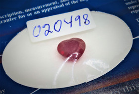 Rubiini 3 ct Sydän GHI todistuksella 