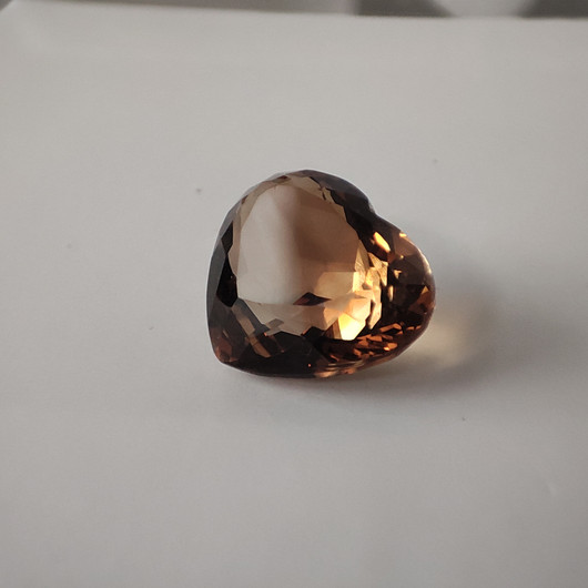 Imperial topaz 13 ct erikoisuus sydän