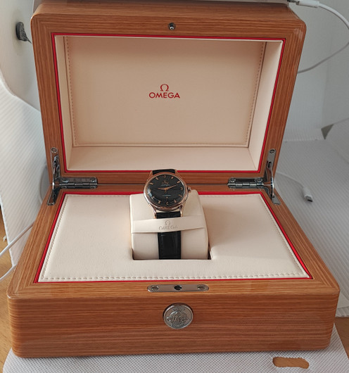 Omega Constellation automatic , chronometer  