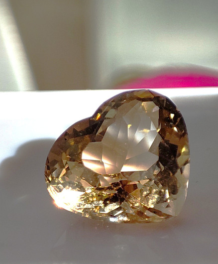 Imperial Topaz heart 8,5ct