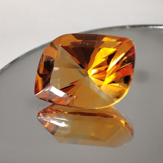 Citrine 10ct  fancy,  with certificate