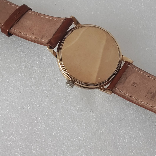 Ulysse Nardin Classic 18k gold