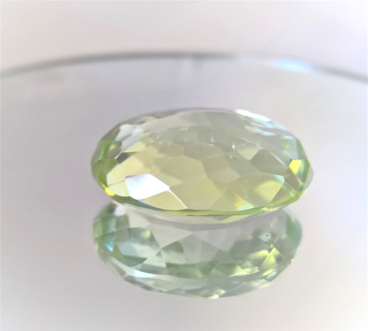 Vaalea 75ct ISO prasioliitti