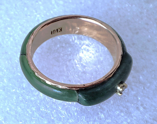 vintage  jade gold ring with diamond