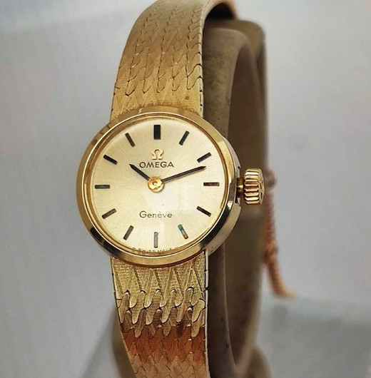 Omega Classic 14c jubilee vintage bracelet watch