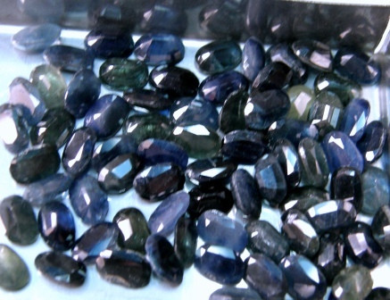 sini safiiri 4 x 5mm  / 0,5ct , 4.9e, Suomen halvimmat aidot safiirit