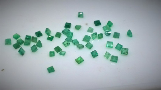 Smaragdi 2-2,5  x 2  - 2,5mm