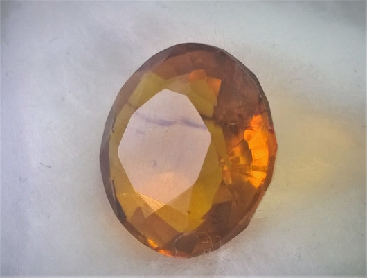 Burmalainen luonnollinen harvinaisuus 100milj. vuotta vanha viistehiottu Burmite / meripihka (amber ) 