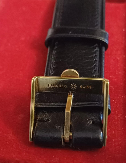 vintage solid  golden Omega Geneve . rare cal 131.050