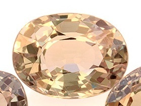 Aleksandriitti   6,7mm / VVS ovaali, kirkas värin vaihto