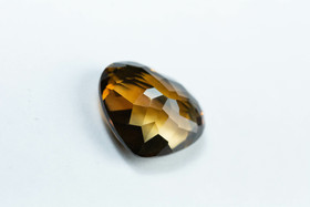 Imperial topaz 13 ct erikoisuus sydän