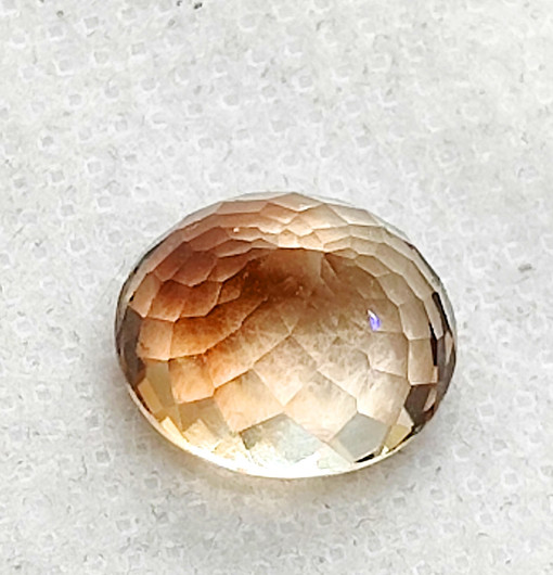 Imperial topaz ovaali 11ct multicolour