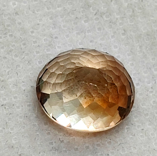 Imperial topaz ovaali 11ct multicolour
