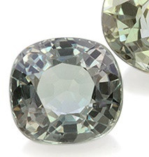 Aleksandriitti VVS 4,7 mm / 0,5 ct  fancy hionta