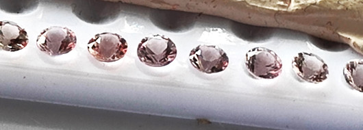 Morganiitti 3,9 mm / 0,2 ct pyöreä 