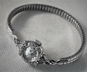 vintage 18ct white golden coctail watch - lady Elgin 