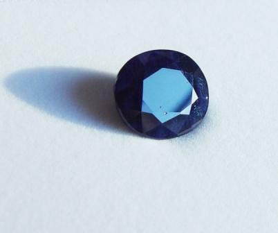 Sininen Safiiri harvinaisus 18 mm / 16 ct GRA kuvallinen aitoustodistus