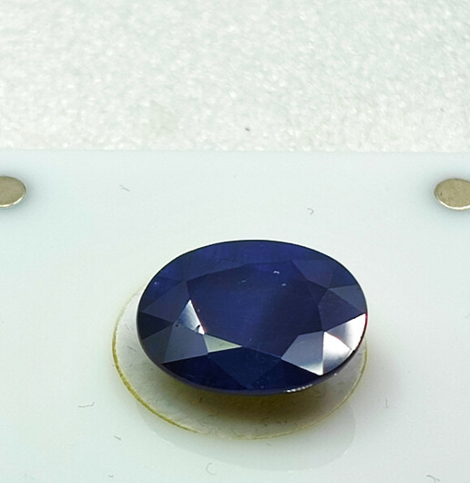 Sininen Safiiri harvinaisus 18 mm / 16 ct GRA kuvallinen aitoustodistus