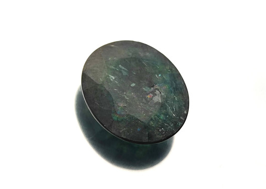Sapphire 18 x 15 mm / 14,5 ct oval