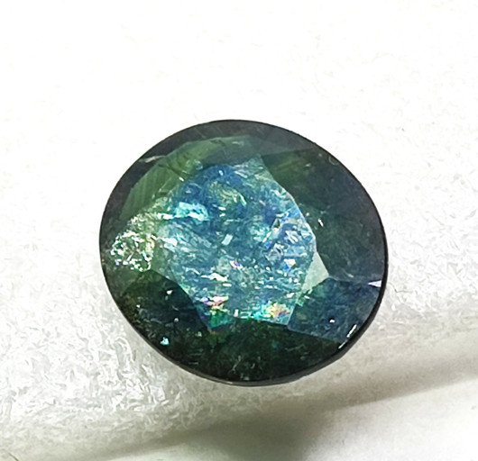 Sapphire 18 x 15 mm / 14,5 ct oval