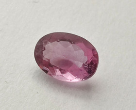 Fluorite 14 mm / 7,3 ct oval with certificate