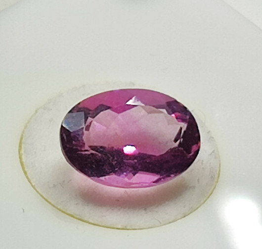 Fluoriitti 14 mm / 7,3 ct ovaali kuvallisella aitoustodistuksella