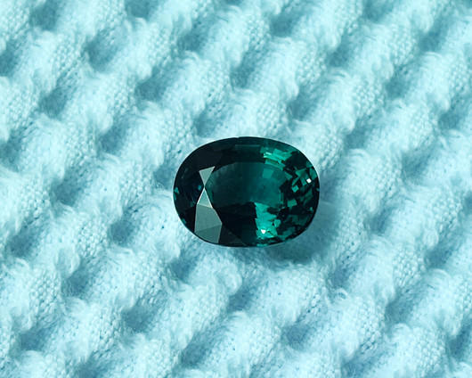 rare  Burmase Spinel colour and rare size 6ct