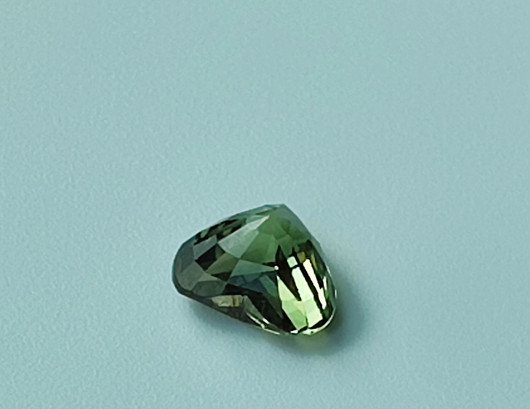 Aleksandriitti 1,4ct , harvinainen sydän hionta GRA todistuksella