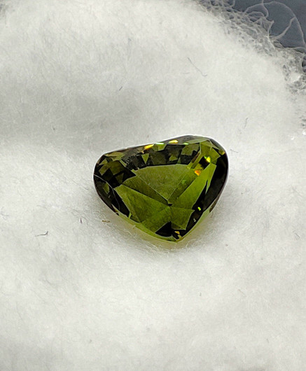 Aleksandriitti 1,4ct , harvinainen sydän hionta GRA todistuksella