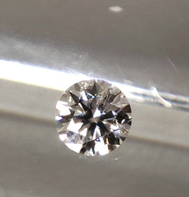 Moissaniitti 6,5 mm / 1,2 ct väritön kirkas briljanttihionta