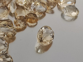 Citriini 9 x 6 mm / 2 ct ovaali