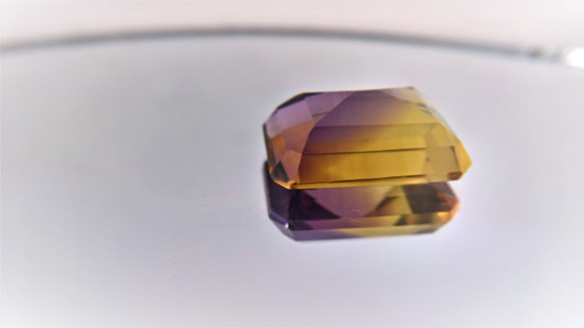  Ametriini multicolor 17,2 ct smaragdi hionta