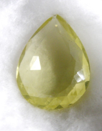 Labradoriitti kirkas VVS / 27ct