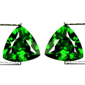 Diopside 6 mm  / 1,6 ct  pair triangle