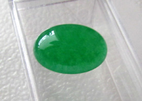 Chalsedony imperial green 1,7 ct oval