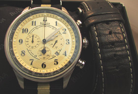 Bulova kronograph lahjapakkauksessa