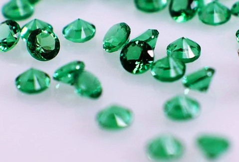 Emerald  ( synt. ) round 3mm / price for 3pcs
