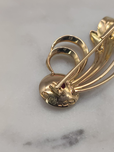 Vintage 14ct  kultainen  rubiini rintakoru suunittelija Eino Westerback 
