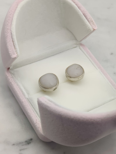 Vintage silver earrings with quartz stone