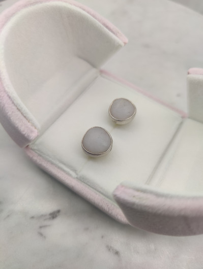 Vintage silver earrings with quartz stone