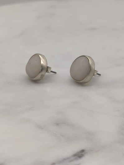 Vintage silver earrings with quartz stone
