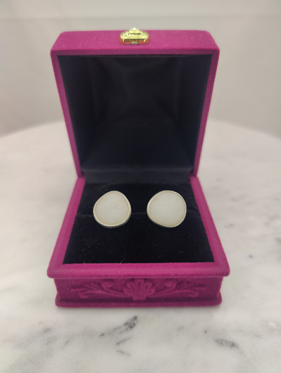 Vintage silver earrings with quartz stone
