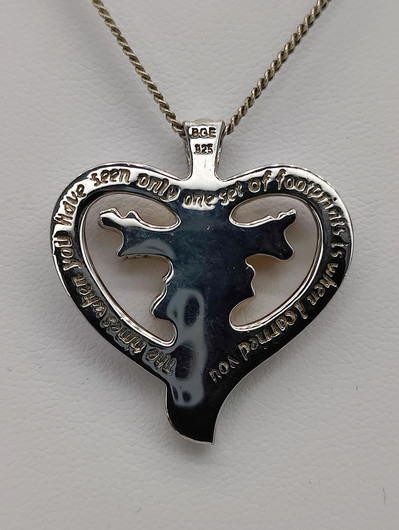 Vintage silver pendant with chain