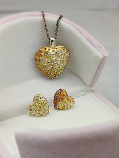 Vintage silver set of pendant with chain and earrings
