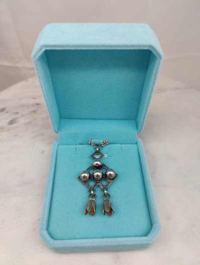 Vintage silver pendant with chain