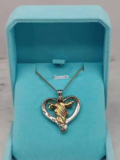 Vintage silver pendant with chain